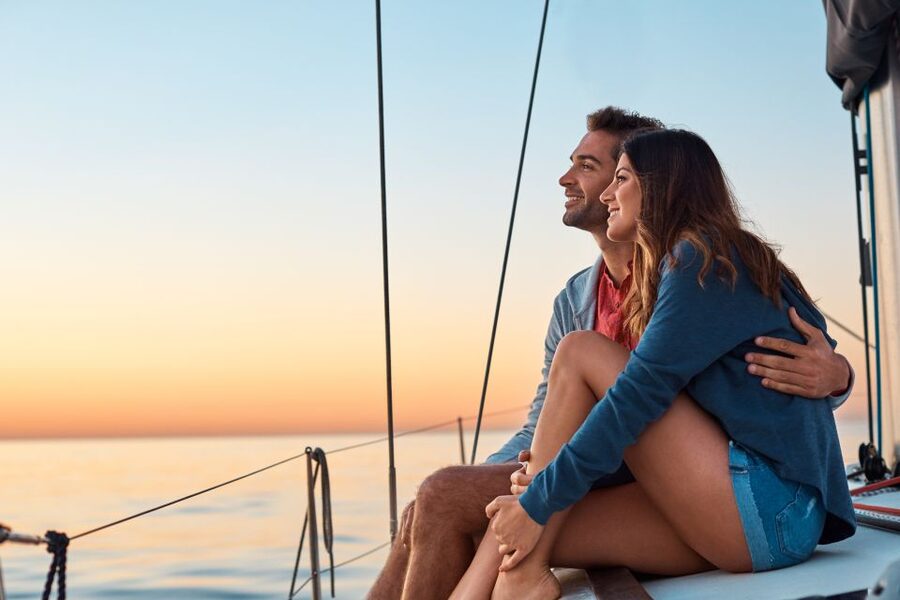 Barcelona: Romantic Private Sailing Tour - Sunset, cava, and the romantic appeal