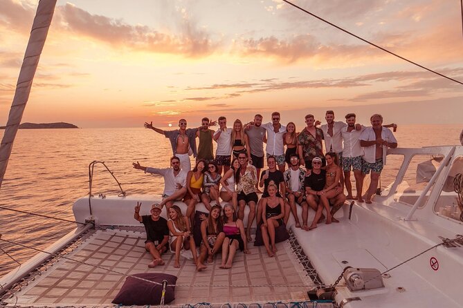 Barcelona Sailing Cruise and Party Passport Experience - What the yacht portion gives you