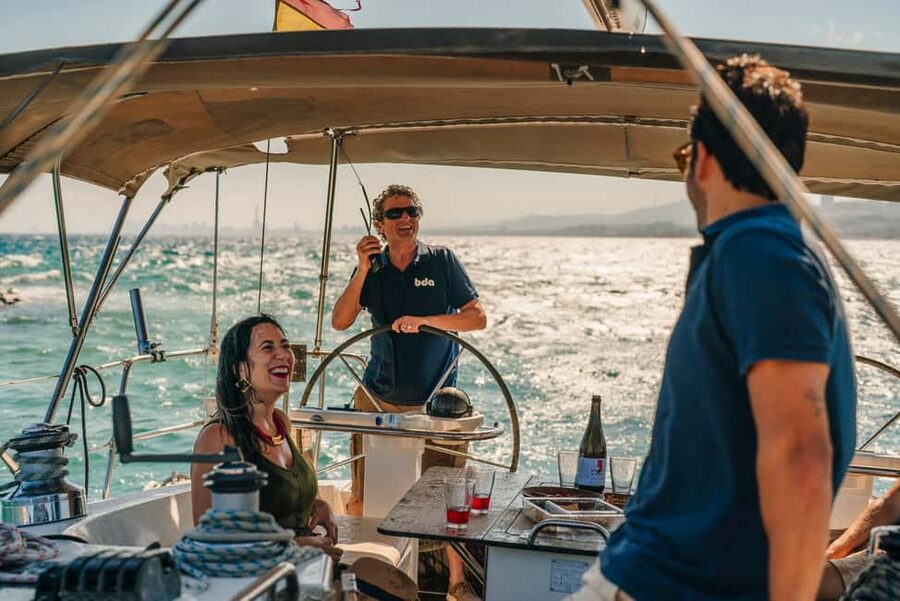 Barcelona: Sailing Cruise & Vineyard Tour with Wine Tasting - Four organic wines and a Catalan brunch