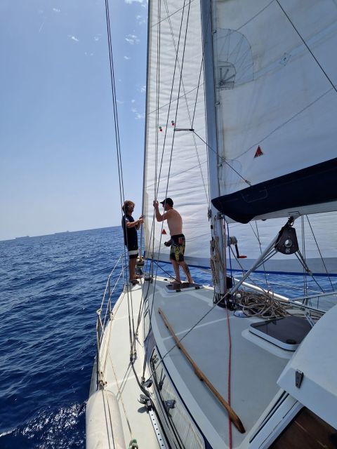 Barcelona: sailing experience, excursions lasting 2h - Should you book this Barcelona sailing trip?