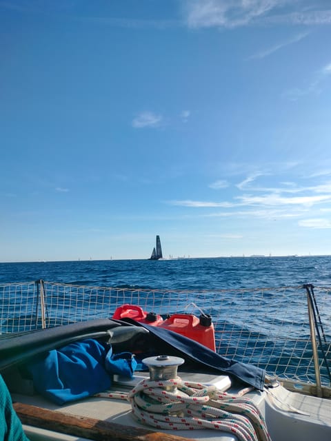 Barcelona: Sailing tour - Cockpit drinks, bow lounging, and time to slow down