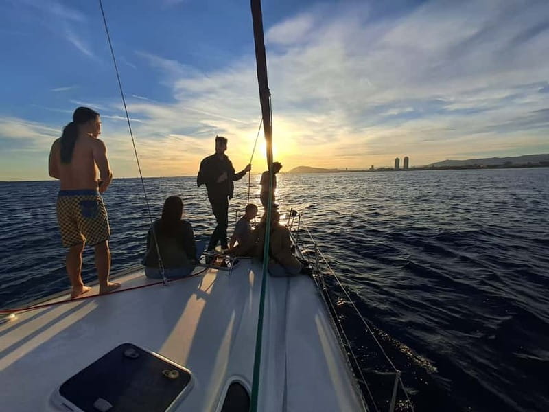 Barcelona: Sailing Tour with Drinks and Snacks - What makes the guide important