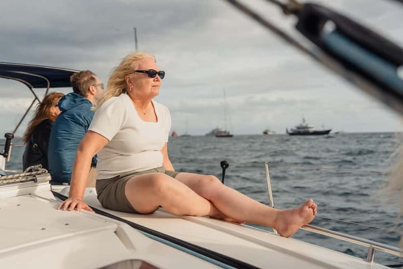 Barcelona: Sailing Tour with Young Local Captain & Drinks - The next 45 minutes: Barceloneta and the open coast