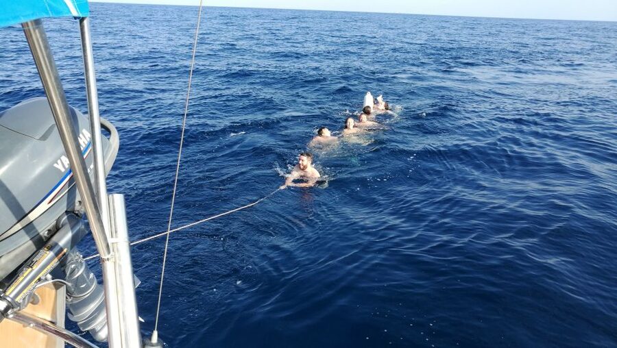 Barcelona: Sailing Trip with Drinks and Snacks - Practical tips for a better sailing