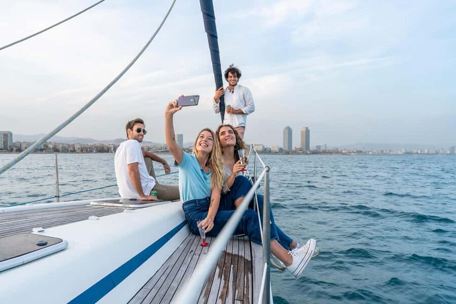 Barcelona: Shared Sailing cruise with Drinks & Snacks - Barceloneta, the W Hotel, and the city skyline
