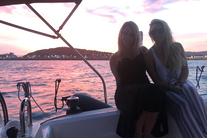 Barcelona Sunset Private Sailing & Live Spanish Guitar & open Bar - Sunset from the open water