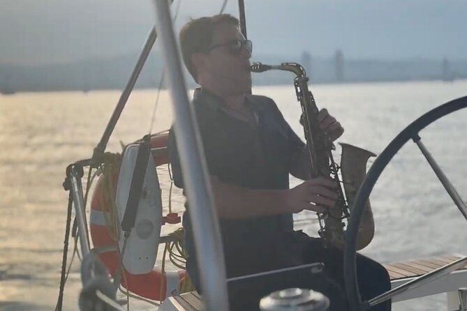 Barcelona Sunset Private Sailing with Live Saxophone and Open bar - Key points to know before booking