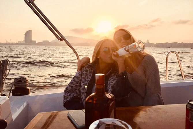 Barcelona Sunset Private Sailing with Live Saxophone and Open bar - Booking and weather details