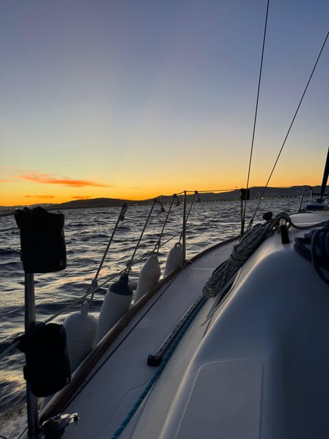Barcelona: Sunset Sailboat Cruise with Drinks and Snacks - Quick points to know
