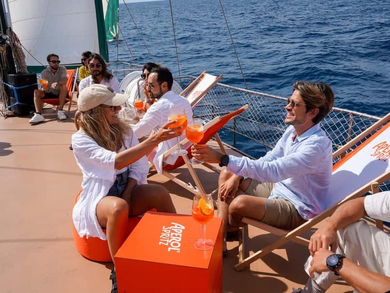 Barcelona: Sunset Sailing Cruise with Live Music - Setting Out From Barcelona’s Waterfront