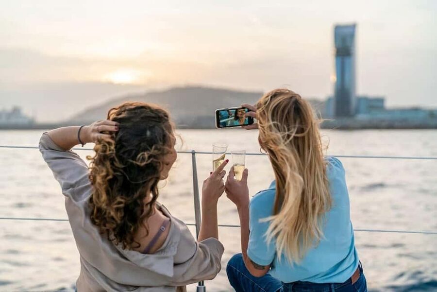 Barcelona Sunset Sailing Experience with open bar and snakcs - What the two-hour sail feels like