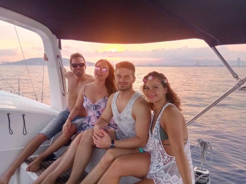 Barcelona: Sunset Sailing Tour with Open Bar & Snacks - The five-minute safety briefing and first drink
