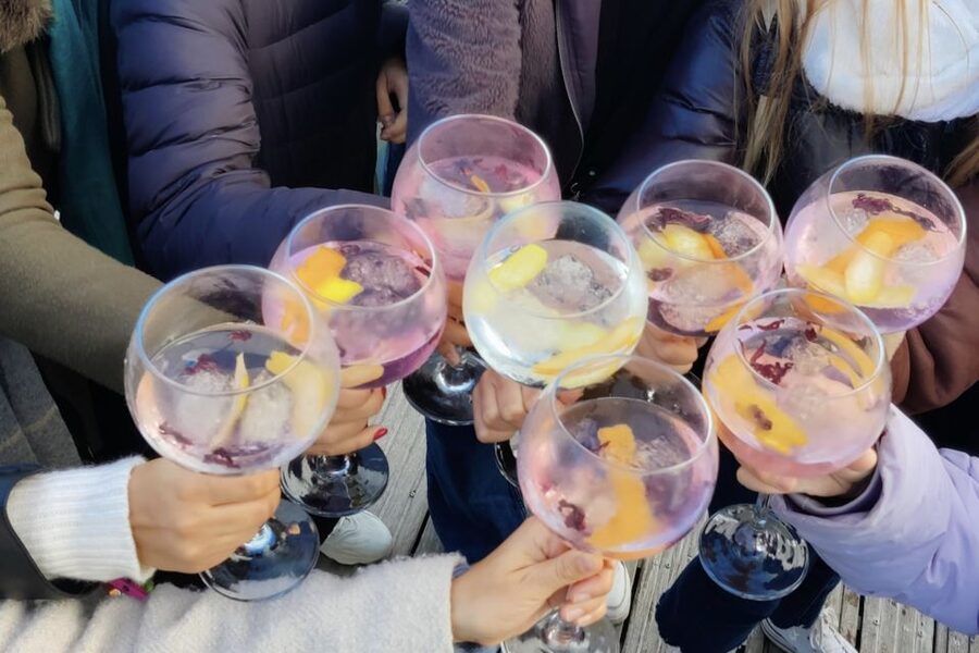 Barcelona Sunset Sailing with Gin Tonic Workshop Option - Practical preparation for Port Olímpic