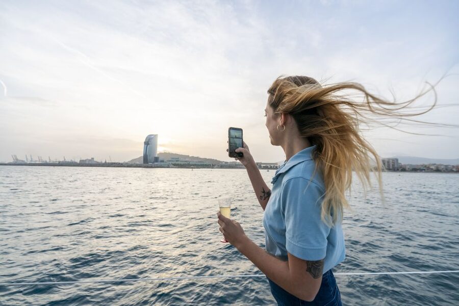 Barcelona Sunset Sailing with Gin Tonic Workshop Option - Who will enjoy this sailing most
