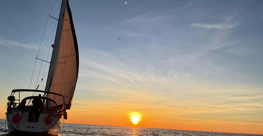 Barcelona Sunset Sailing with Yacht Sashi - Why Barcelona looks best from Yacht Sashi