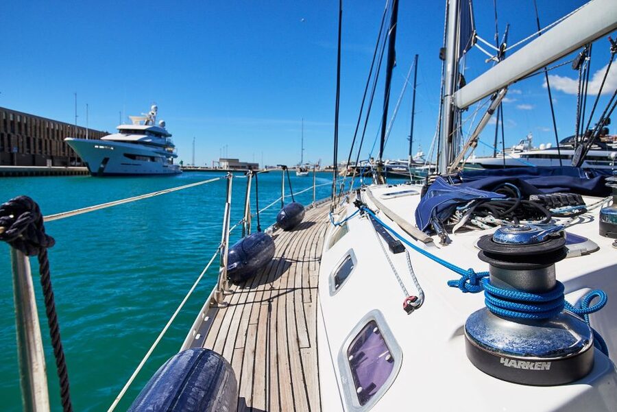 Barefoot: Private sailing cruise in Barcelona - Practical details before you book