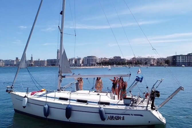 Bari sailing cruise in search of dolphins - Swimming in the open sea