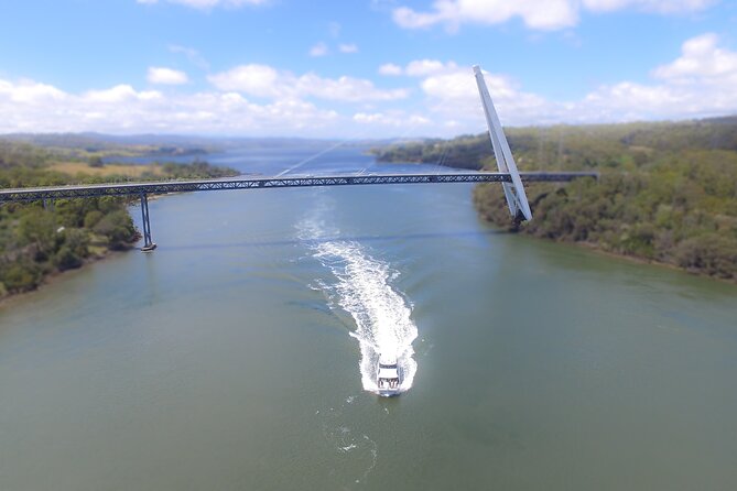 Batman Bridge 4 Hour Luncheon Cruise including sailing into the Cataract Gorge - The crew makes a real difference