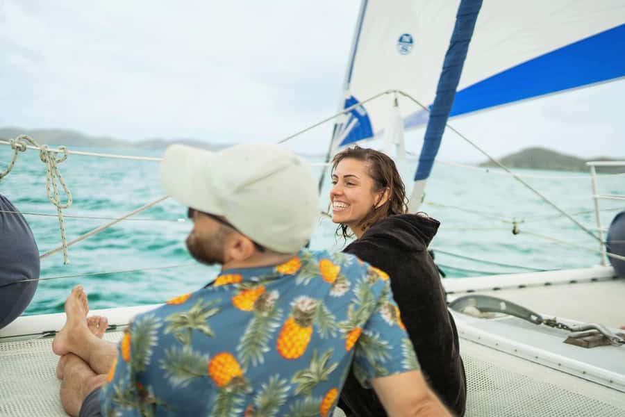 Bay of Islands: Day Sailing Cruise with Island Stop & Lunch - The hosts and the level of service