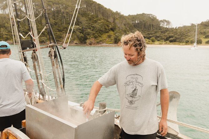 Bay of Islands Tall Ship Sailing on R. Tucker Thompson Including BBQ Lunch - Key points to know before booking