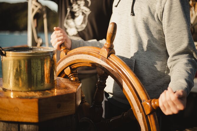 Bay of Islands Tall Ship Sundowner Sailing - Antipasto, drinks, and the social side of the trip