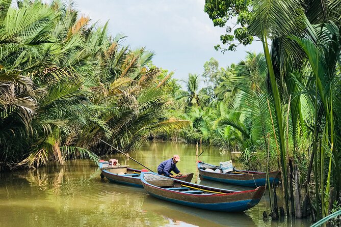 Ben Tre Mekong Zig Zag: Scooter, Sailboat, and Food (Full day) - Ben Tre city, market food, and the final ride