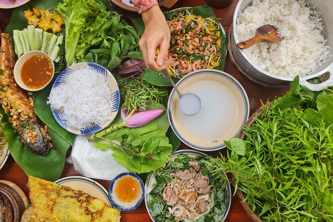 Ben Tre: Scooter, Culture, Sailboat and Mekong Food (Half Day) - Sailing a quiet Mekong tributary