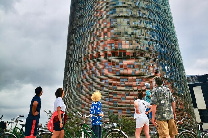 Bike and Sailing Tour in Barcelona - Two hours through the Gothic Quarter and Born