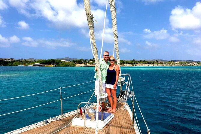 Blue Parrot Snorkel Sail with 4 course lunch or dinner in Aruba - Key points to know before you book