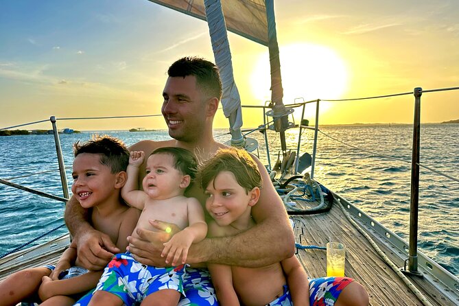 Blue Parrot Snorkel Sail with 4 course lunch or dinner in Aruba - Leaving Varadero Marina for Spanish Lagoon