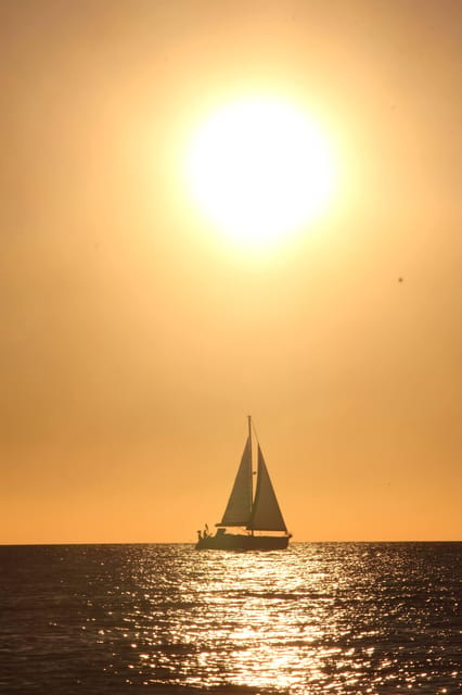 ⛵Bluemotion Lisbon⛵: Sunset sailing tour in Tagus River - Commerce Square and Alfama From the Water