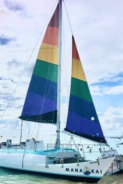 Board from Waikiki Beach: Friday Night Fireworks sail - Sailing the Waikiki Coast for one hour