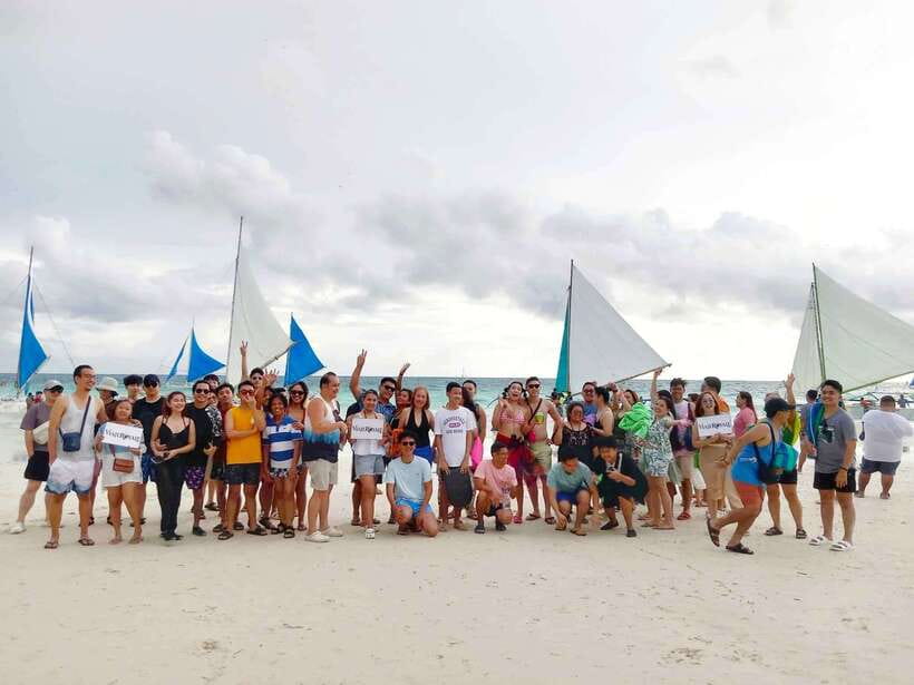 Boracay: Paraw Sailing - How the crew affects the experience
