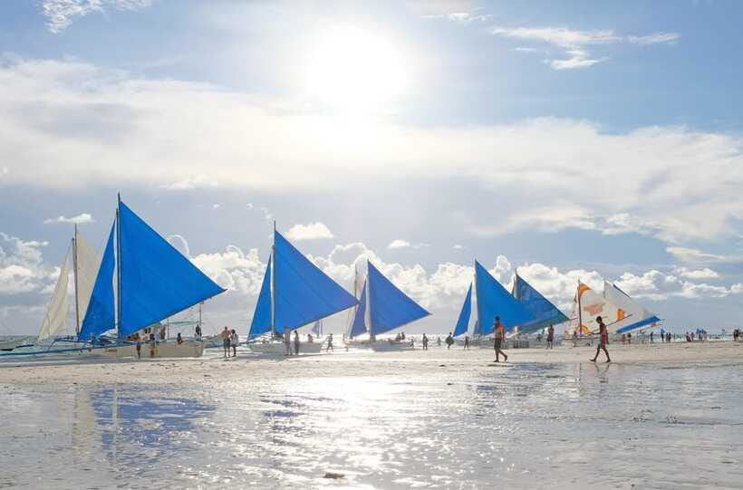 Boracay: Sunset Paraw Sailing Trip - Sunset from the water, with a timing caveat