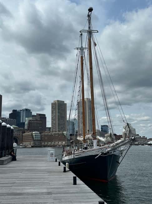 Boston: Tall Ship Harbor Sail - A quiet 90 minutes, with room to do very little