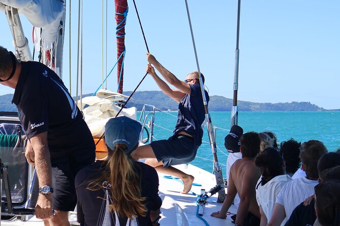 British Defender 3D2N Whitsunday Snorkelling Sailing Adventure - Day one: sailing toward the Whitsunday Islands