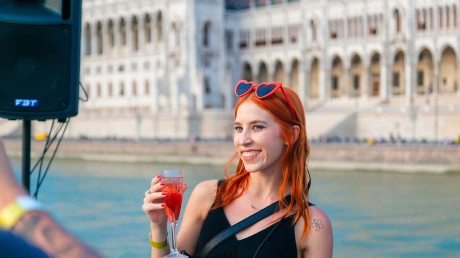 Budapest: Sip & Sail Danube Cruise with Prosecco Cocktails - Sunset timing and the best place to sit