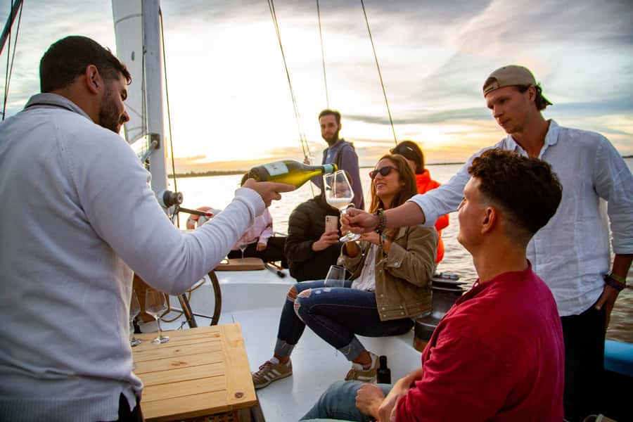 Buenos Aires Sailing Tour with Wine Tasting - Key points to know before booking