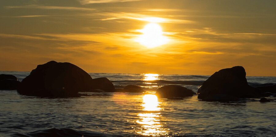 Cabo de Gata Natural Park: Sunset Sailing Tour with Cava - The return to Carboneras after dark