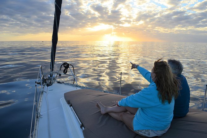 Cabo San Lucas Sunset Sailing Shared Cruise - Drinks, snacks, and what dinner really means