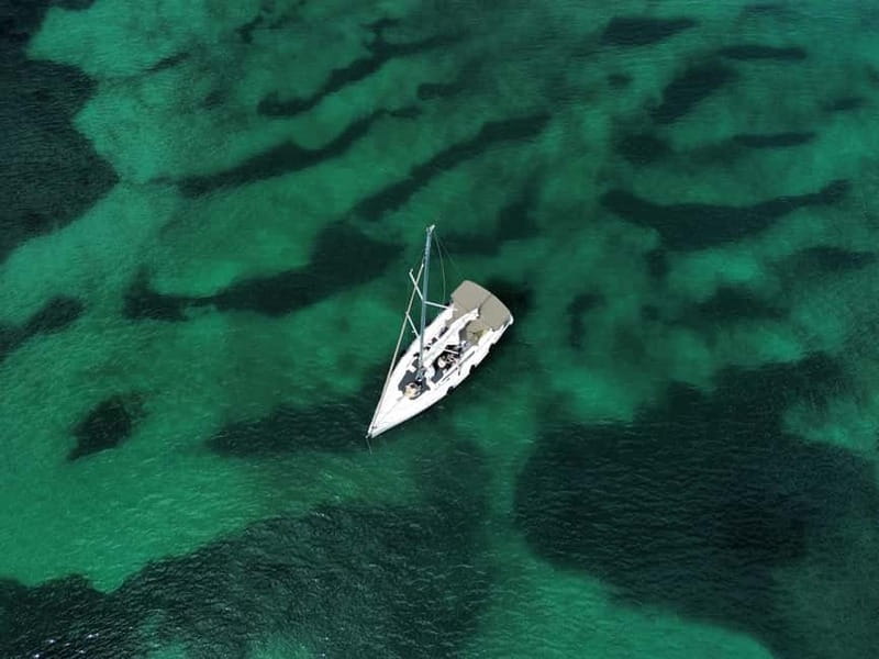 Cagliari: Sailing Tour with 4 Stops, Snorkeling and Prosecco - Who should book this sailing tour?