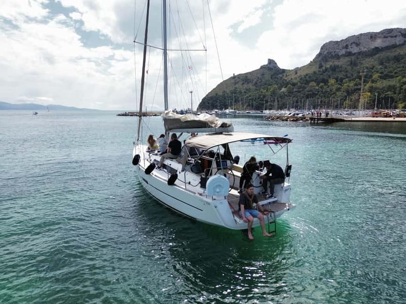 Cagliari: Sailing Tour with 4 Stops, Snorkeling and Prosecco - Comfort, safety, and the practical details