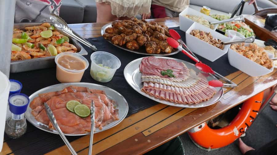 Cairns: Green Island & Great Barrier Reef Sailing Tour - Boarding in Cairns and settling into the schooner