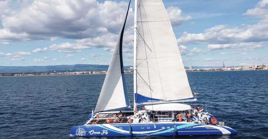 Cambrils: Costa Daurada Sail Catamaran Cruise - What you eat and drink on board