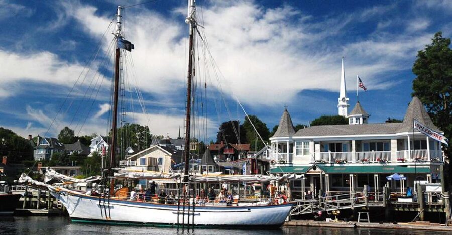 Camden: Historic Schooner Day Sailing Trip - Setting out from Camden Harbor