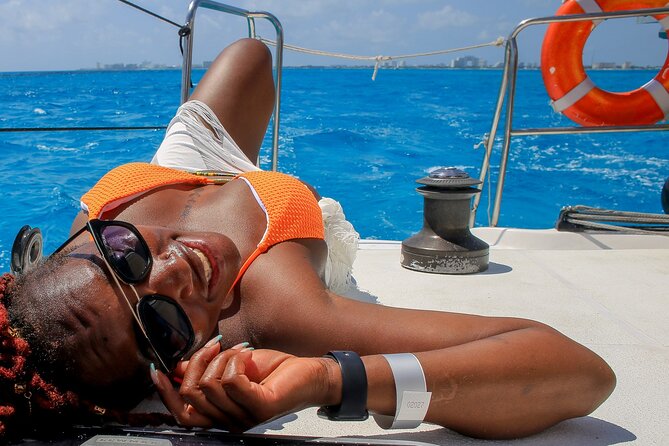 Cancun Catamaran: Sail to Isla Mujeres + Buffet & Drinks - Lunch at the beach club
