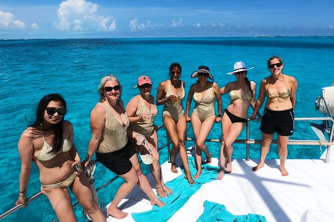 Cancun Sailing Catamaran Islas Mujeres With Luxury Beach Club - What the group size means on the water