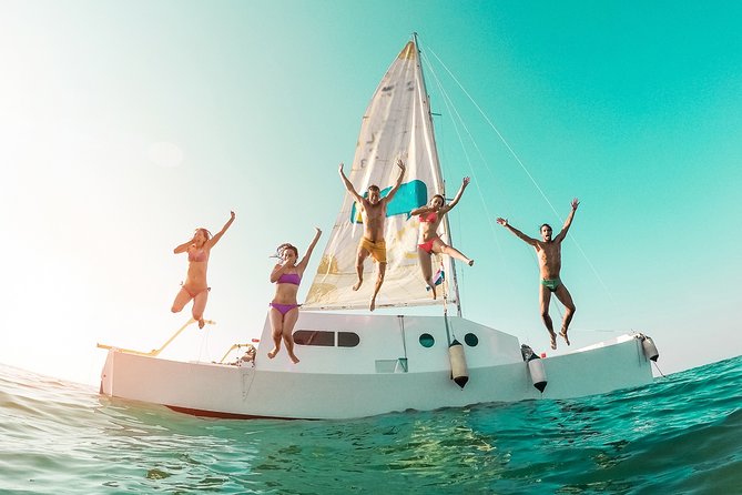 Cancun to isla mujeres catamaran sailing - The snorkeling stop near Cancun