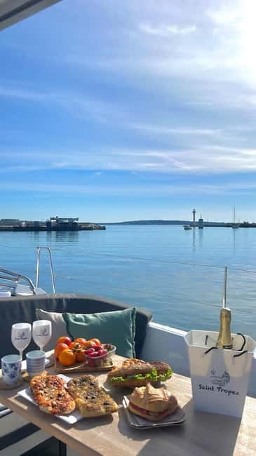 Cannes: Private Sailing Boat Tour to the Lérins Islands - Leaving Cannes from the Old Port