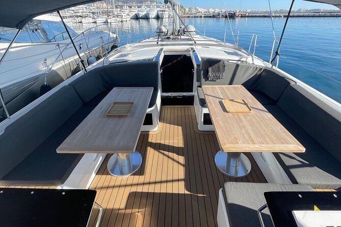 Cannes: Private sailing tour to the Lerins Islands - Drinks, alcohol, and the onboard setup